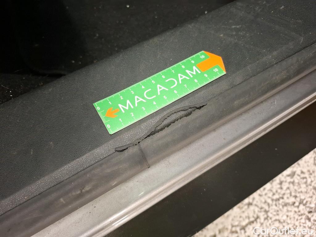  Citroen  C4 Cactus  Feel Business 1.2 PureTech 110CV BVA6 E6dT #13