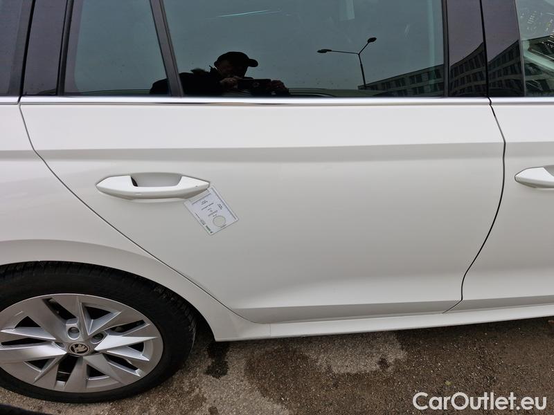  Skoda  Octavia  Combi (NX3)(2020) Oct.Combi 1.5TSI 110 Style #5