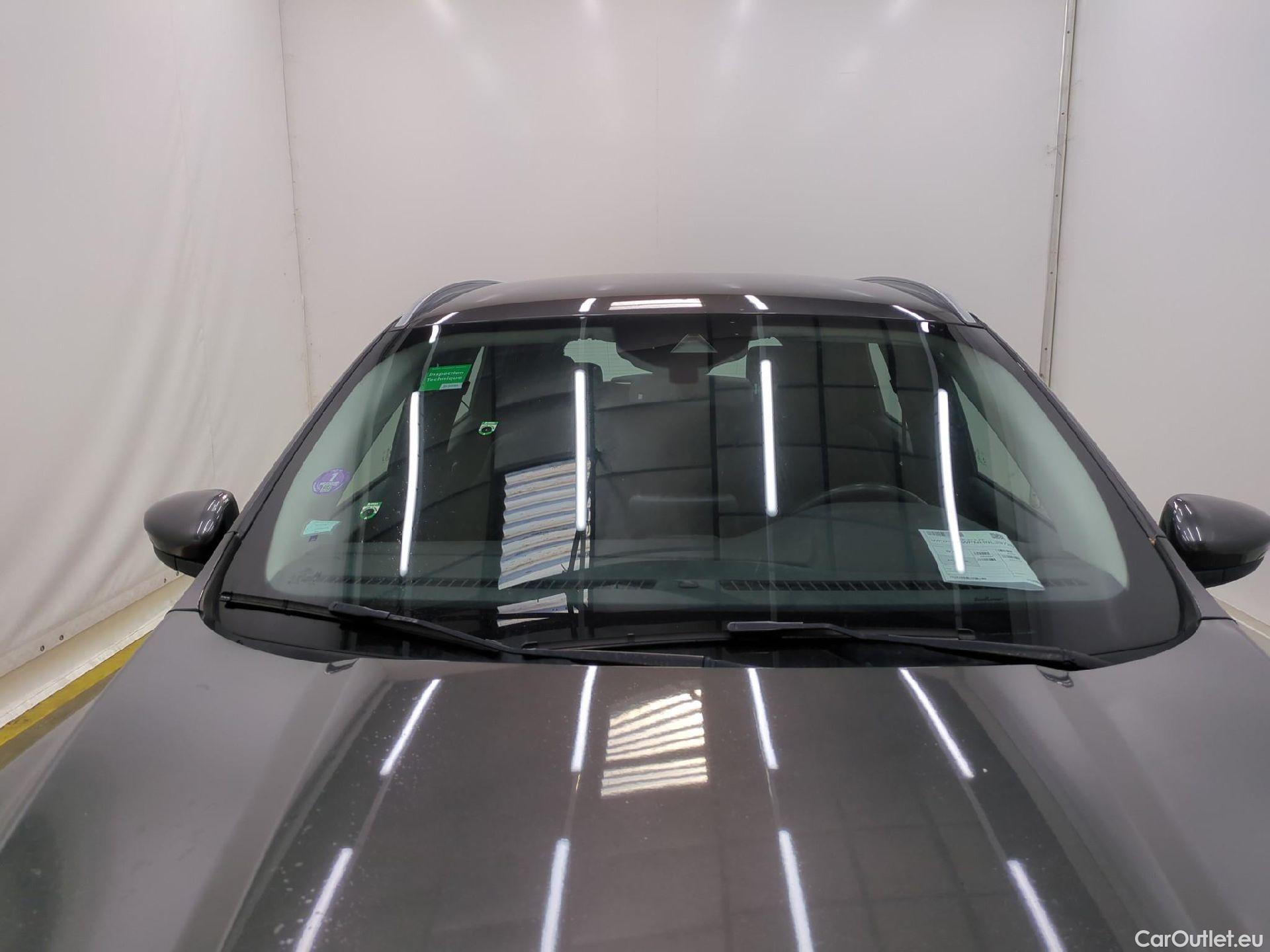  Ford  Kuga FORD  / 2019 / 5P / SUV 2.5 Dur 225 hybrid PHEV Pshift Titanium #21