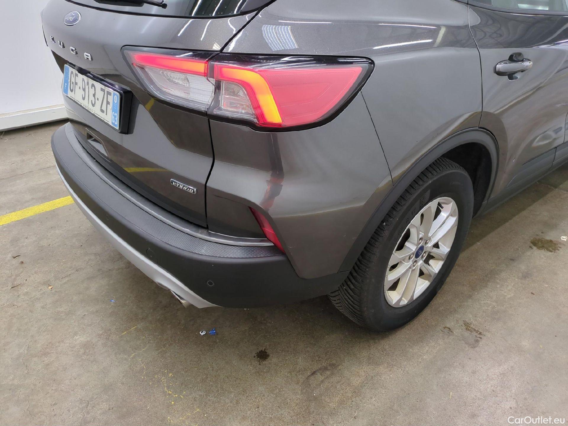  Ford  Kuga FORD  / 2019 / 5P / SUV 2.5 Dur 225 hybrid PHEV Pshift Titanium #14