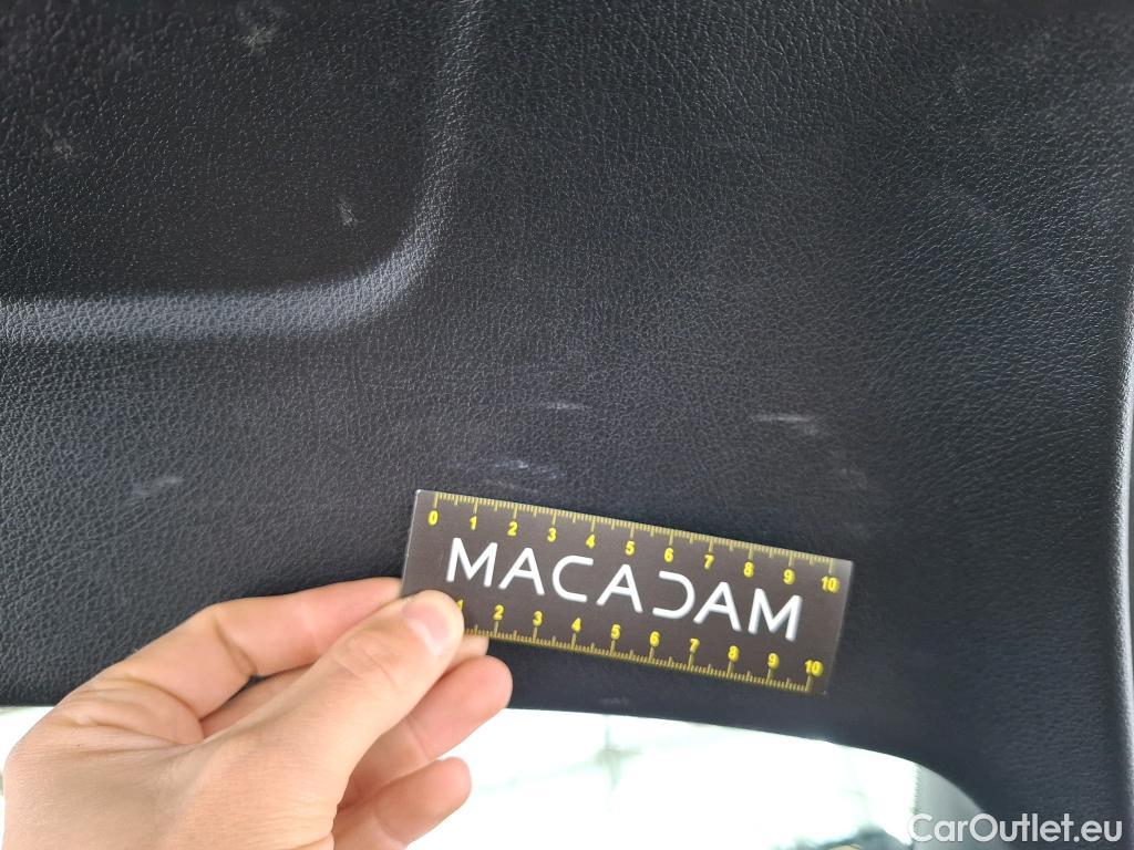  Mercedes  A-Klasse MERCEDES-BENZ Classe A Compact / 2018 / 5P / Berline A 180 Business Line 7G-DCT #12