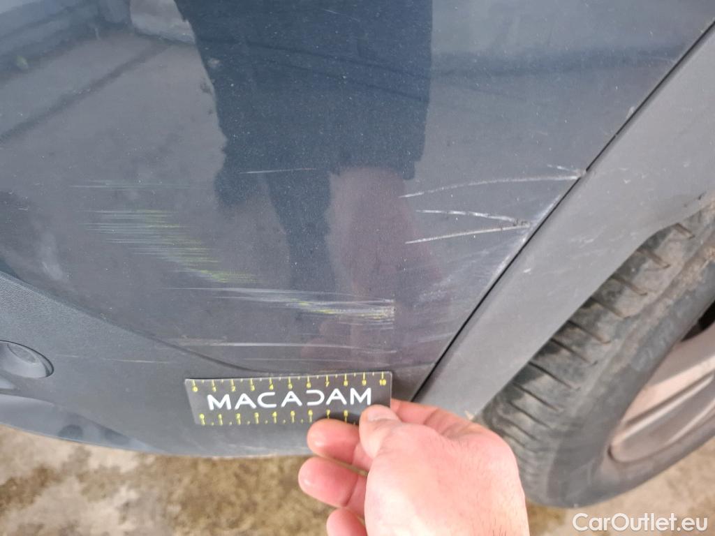  Peugeot  3008 PEUGEOT  / 2016 / 5P / SUV Puretech 180 S&S EAT8 GT LINE #38