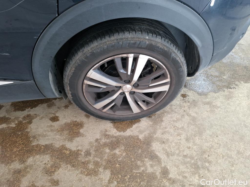  Peugeot  3008 PEUGEOT  / 2016 / 5P / SUV Puretech 180 S&S EAT8 GT LINE #32