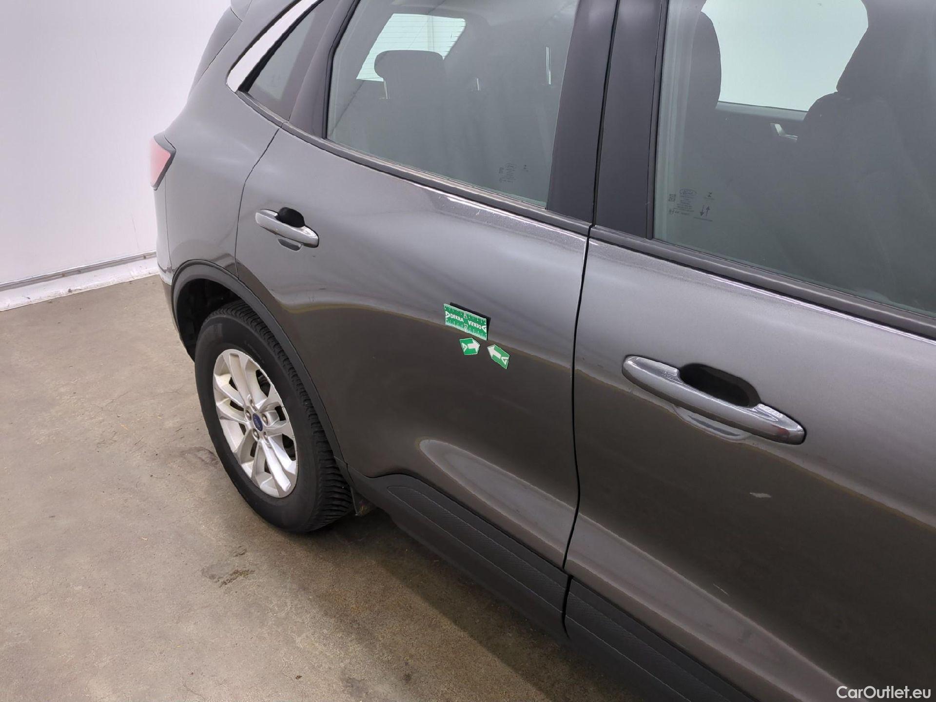  Ford  Kuga FORD  / 2019 / 5P / SUV 2.5 Dur 225 hybrid PHEV Pshift Titanium #15