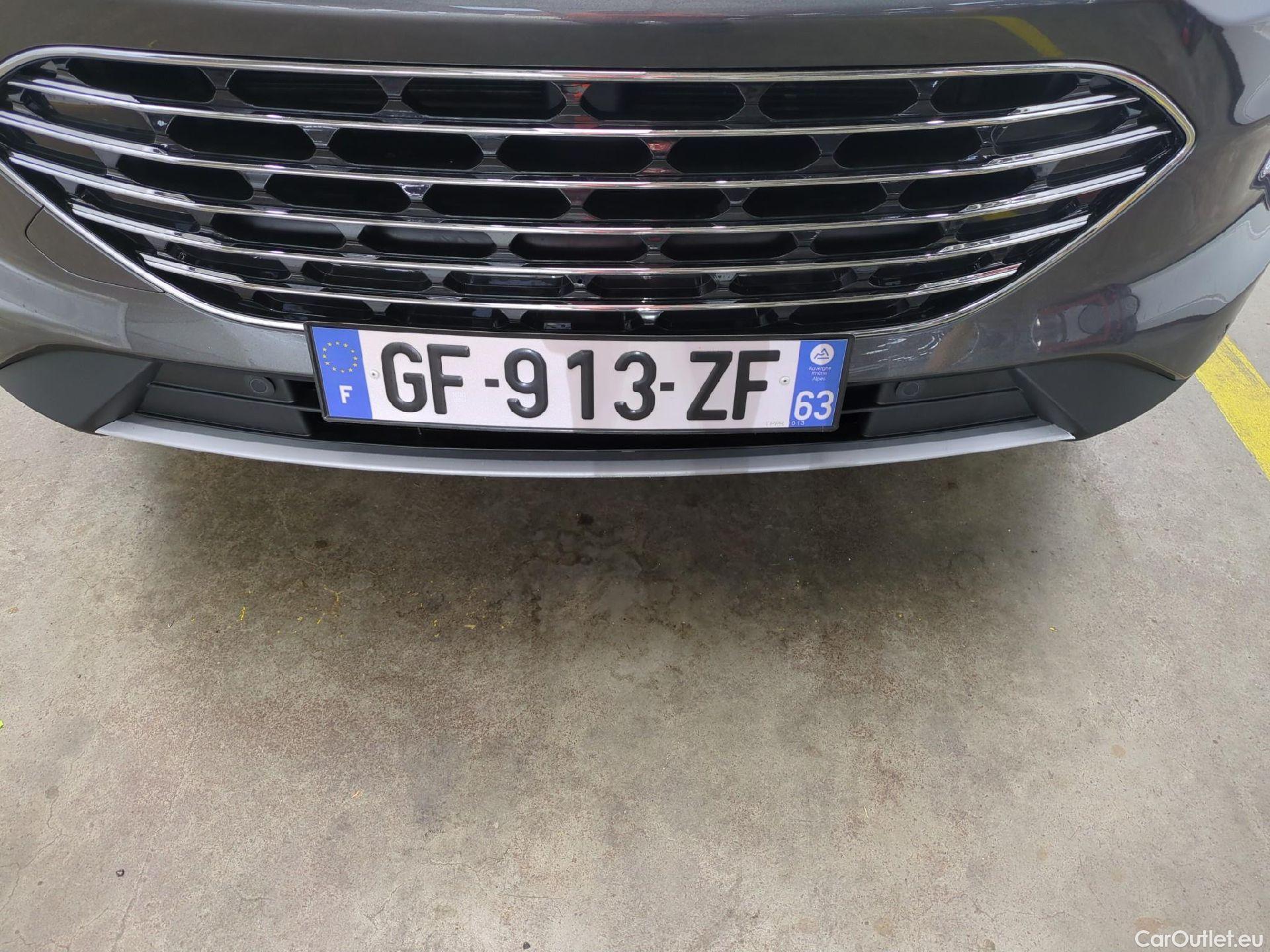  Ford  Kuga FORD  / 2019 / 5P / SUV 2.5 Dur 225 hybrid PHEV Pshift Titanium #6