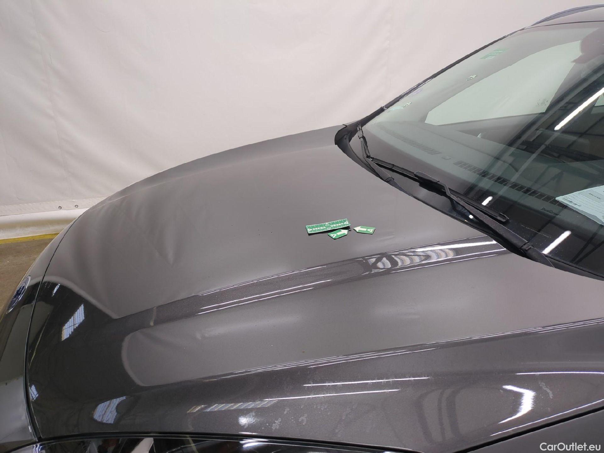  Ford  Kuga FORD  / 2019 / 5P / SUV 2.5 Dur 225 hybrid PHEV Pshift Titanium #23