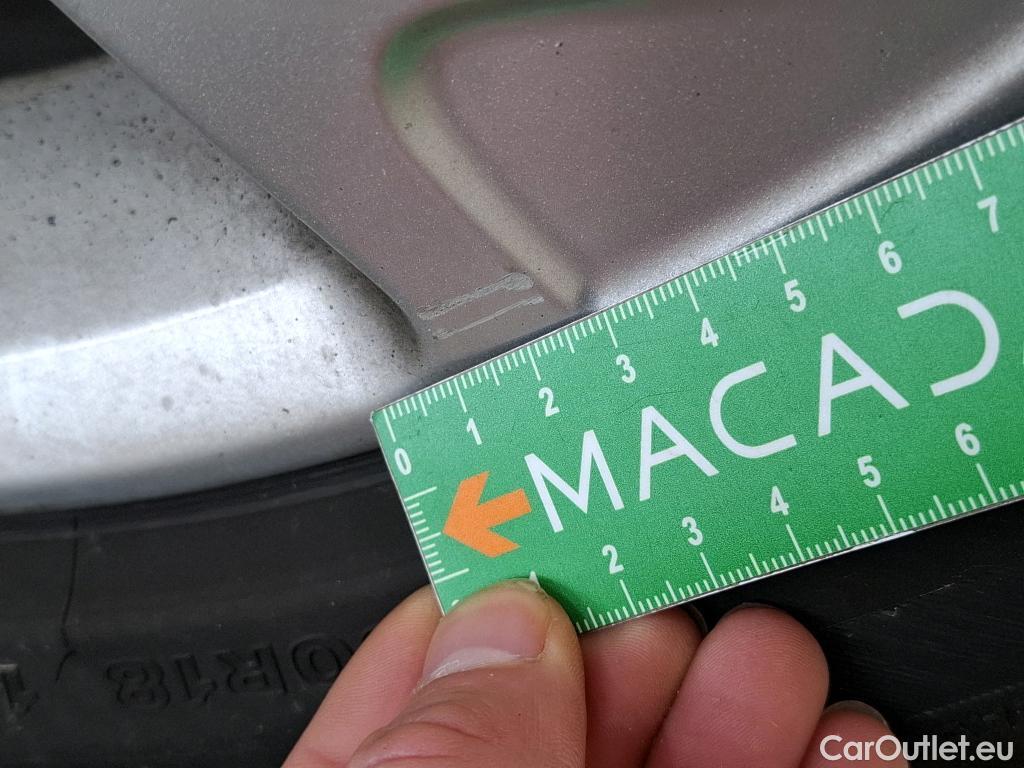  Mercedes  GLA MERCEDES-BENZ Classe  5p SUV  180 d Business Executive Edit BVA7 #32