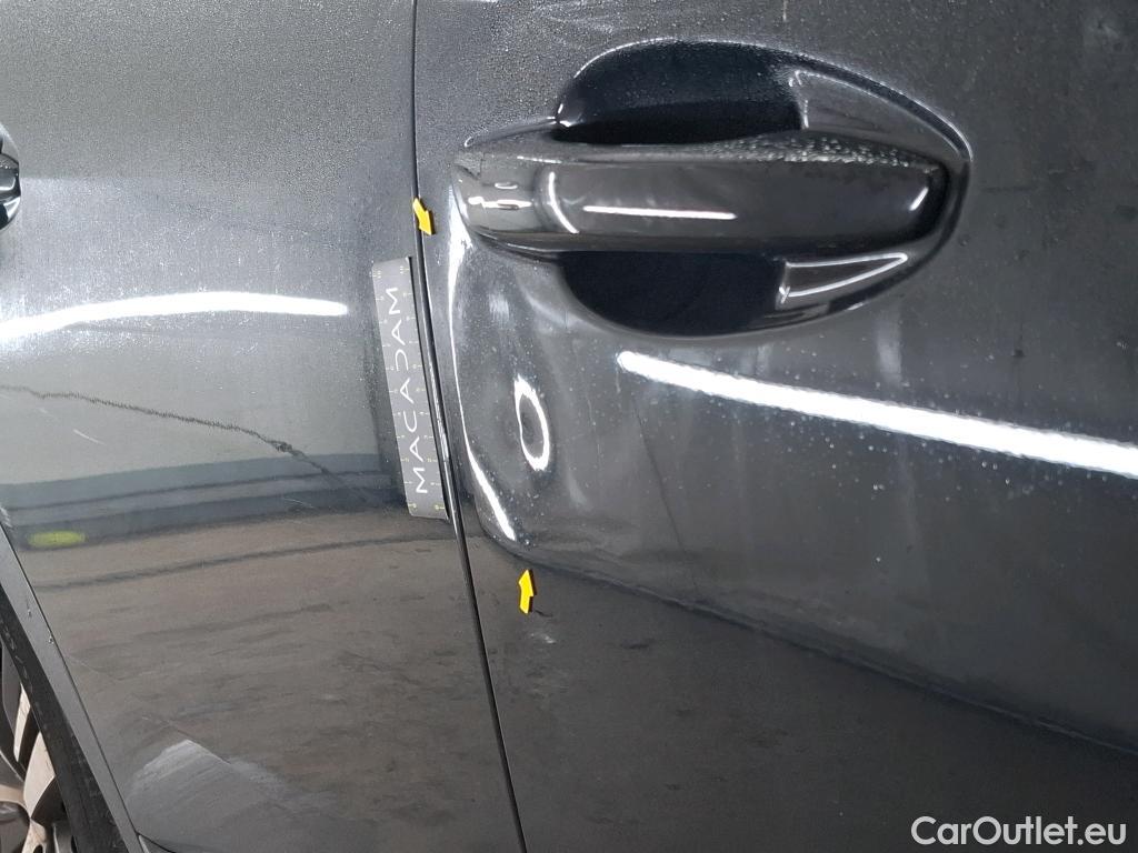  Peugeot  3008 PEUGEOT  / 2016 / 5P / SUV Puretech 180 S&S EAT8 GT LINE #17