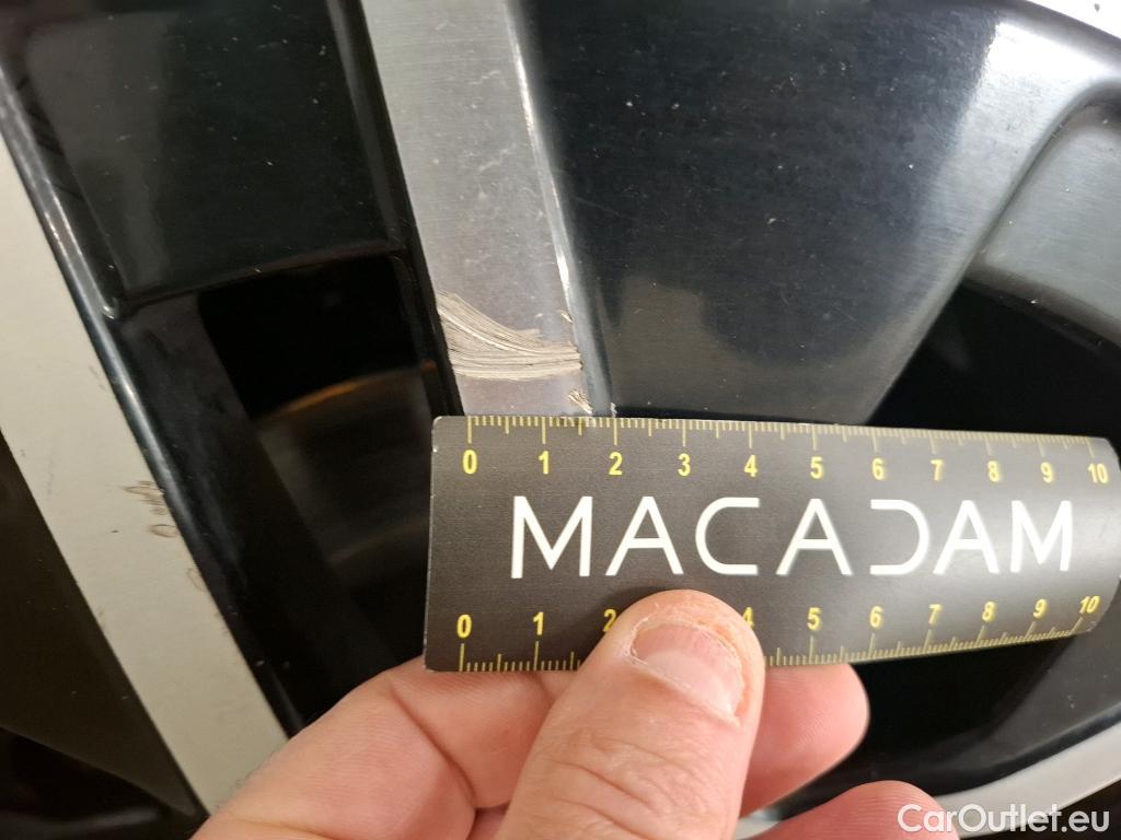  Mercedes  GLA MERCEDES-BENZ  / 2020 / 5P / SUV 2.0  200 D BUSINESS LINE DCT #2