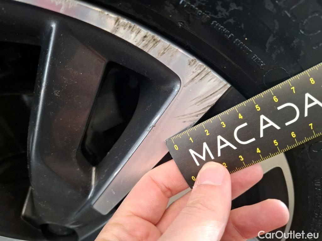  Peugeot  3008  Allure Pack 1.5 HDi 130CV BVA8 E6d #4