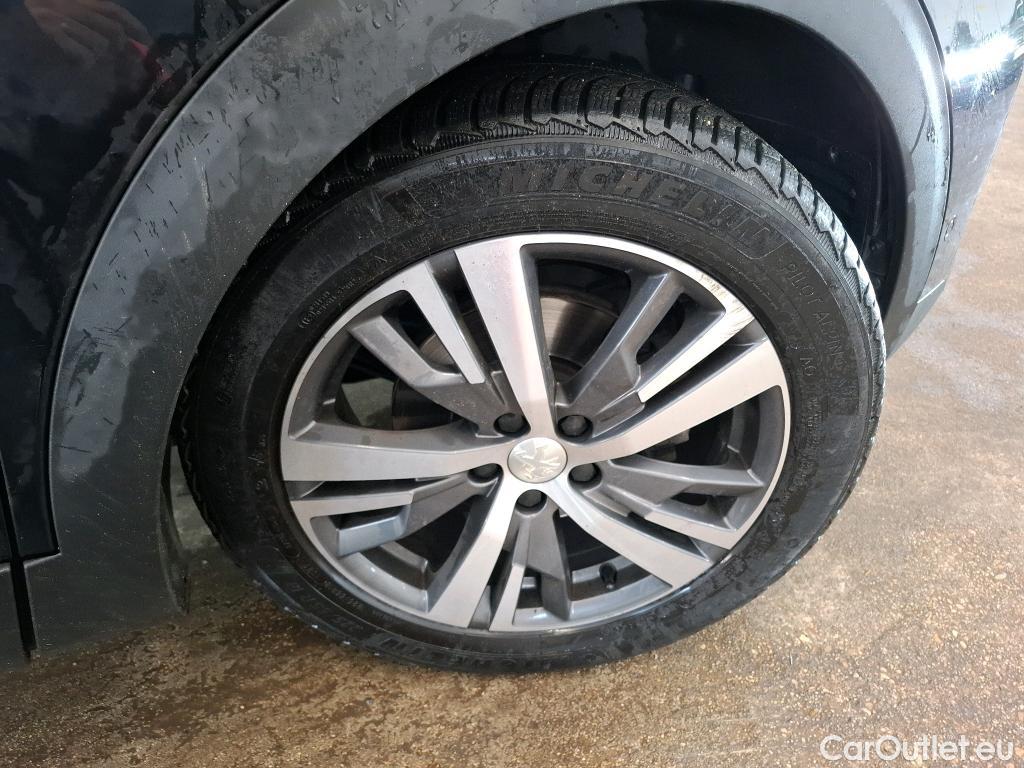  Peugeot  3008  Allure Pack 1.5 HDi 130CV BVA8 E6d #1