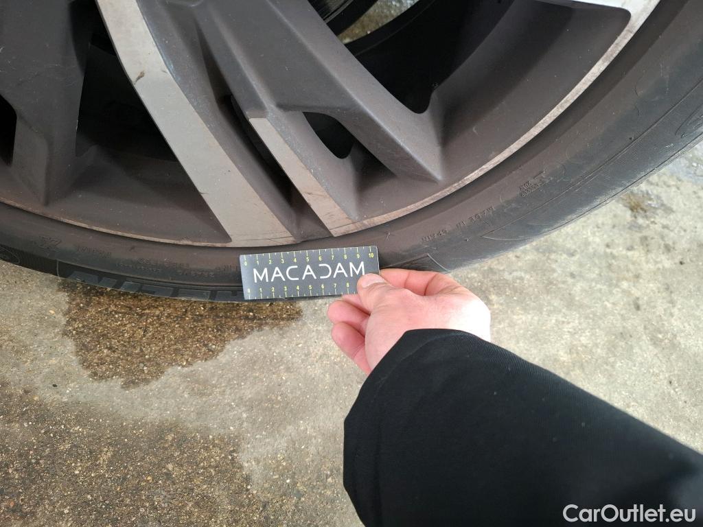  Peugeot  3008 PEUGEOT  / 2016 / 5P / SUV Puretech 180 S&S EAT8 GT LINE #36