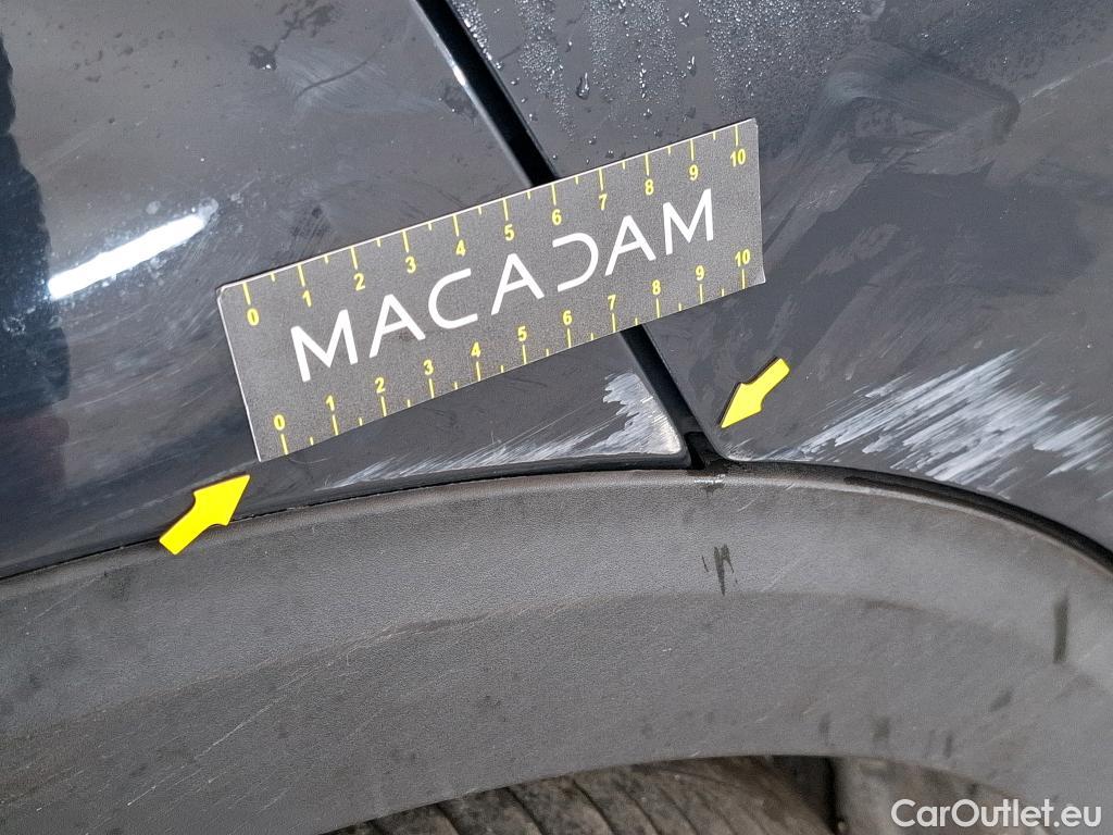  Peugeot  3008 PEUGEOT  / 2016 / 5P / SUV Puretech 180 S&S EAT8 GT LINE #15