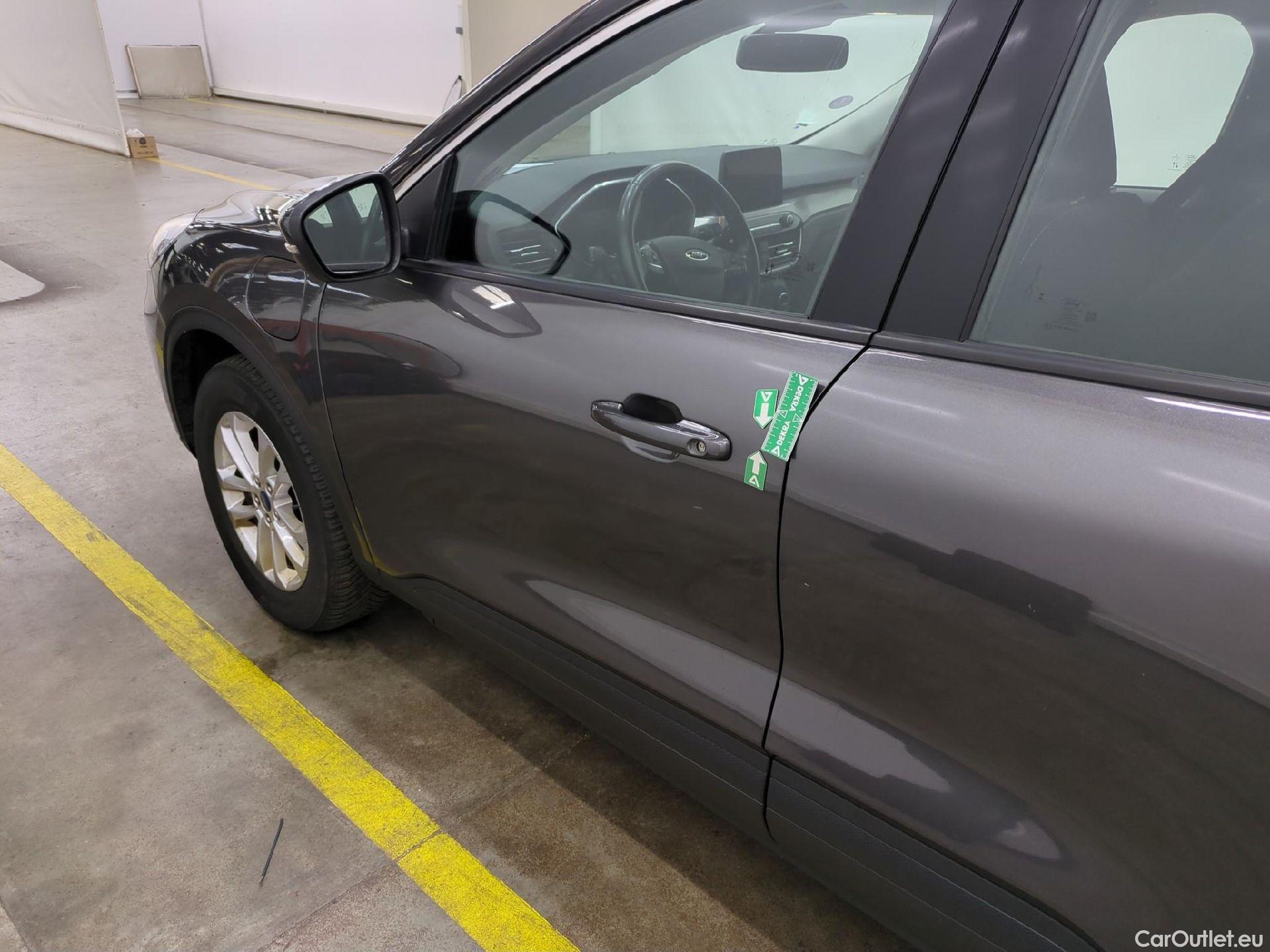  Ford  Kuga FORD  / 2019 / 5P / SUV 2.5 Dur 225 hybrid PHEV Pshift Titanium #11