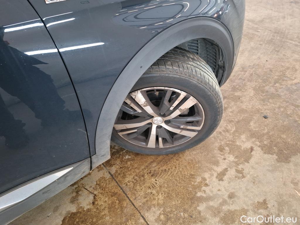  Peugeot  3008 PEUGEOT  / 2016 / 5P / SUV Puretech 180 S&S EAT8 GT LINE #1