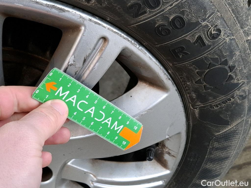  Renault  Captur  Business 1.5 dCi 90CV BVA6 E6 #36