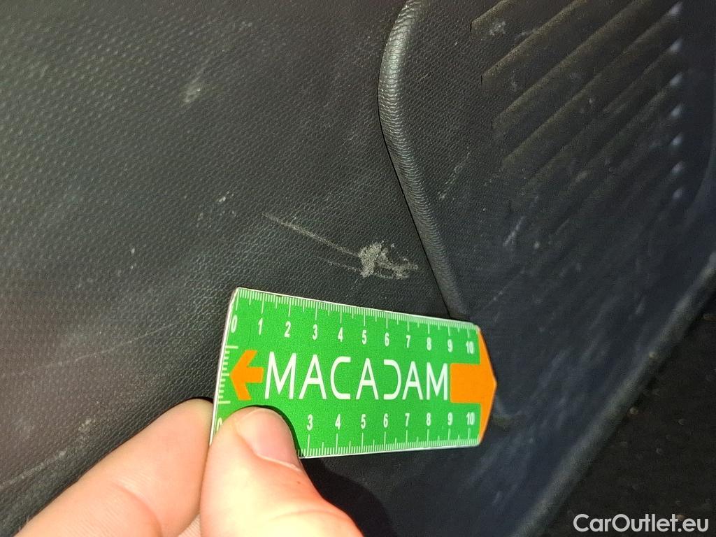  Renault  Captur  Business 1.5 dCi 90CV BVA6 E6 #63