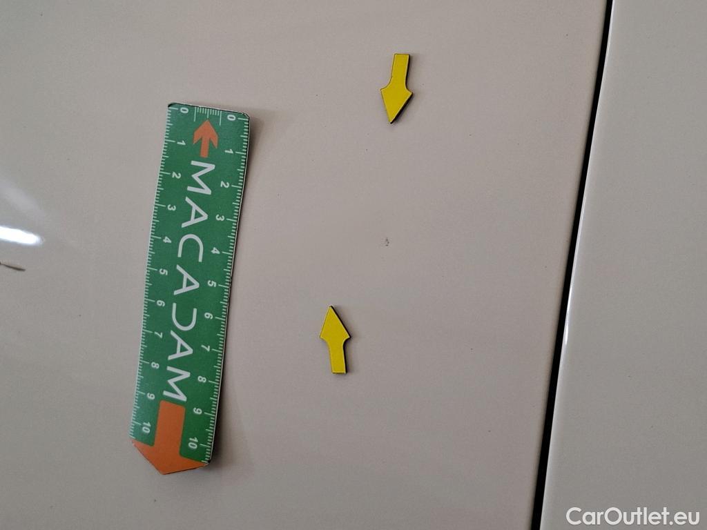  Renault  Captur  Business 1.5 dCi 90CV BVA6 E6 #16