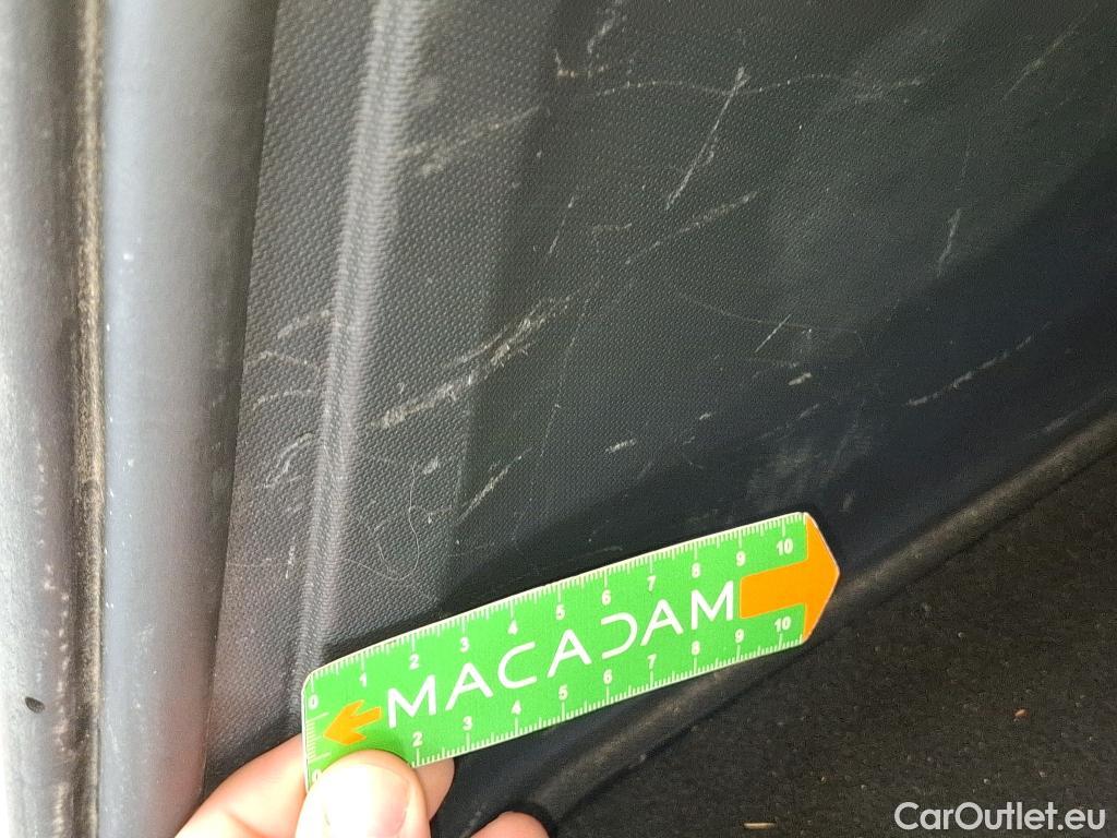  Renault  Captur  Business 1.5 dCi 90CV BVA6 E6 #61