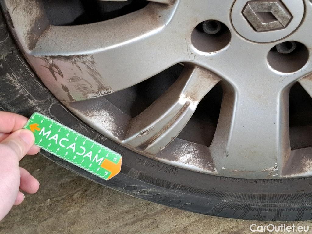  Renault  Captur  Business 1.5 dCi 90CV BVA6 E6 #33