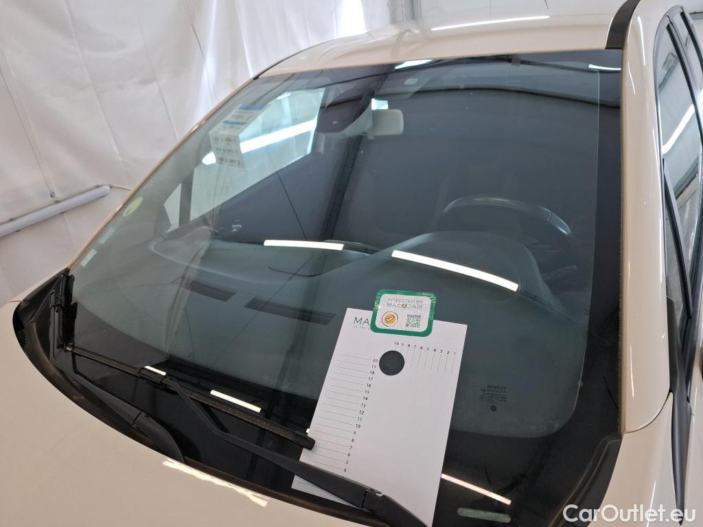  Renault  Captur  Business 1.5 dCi 90CV BVA6 E6 #89