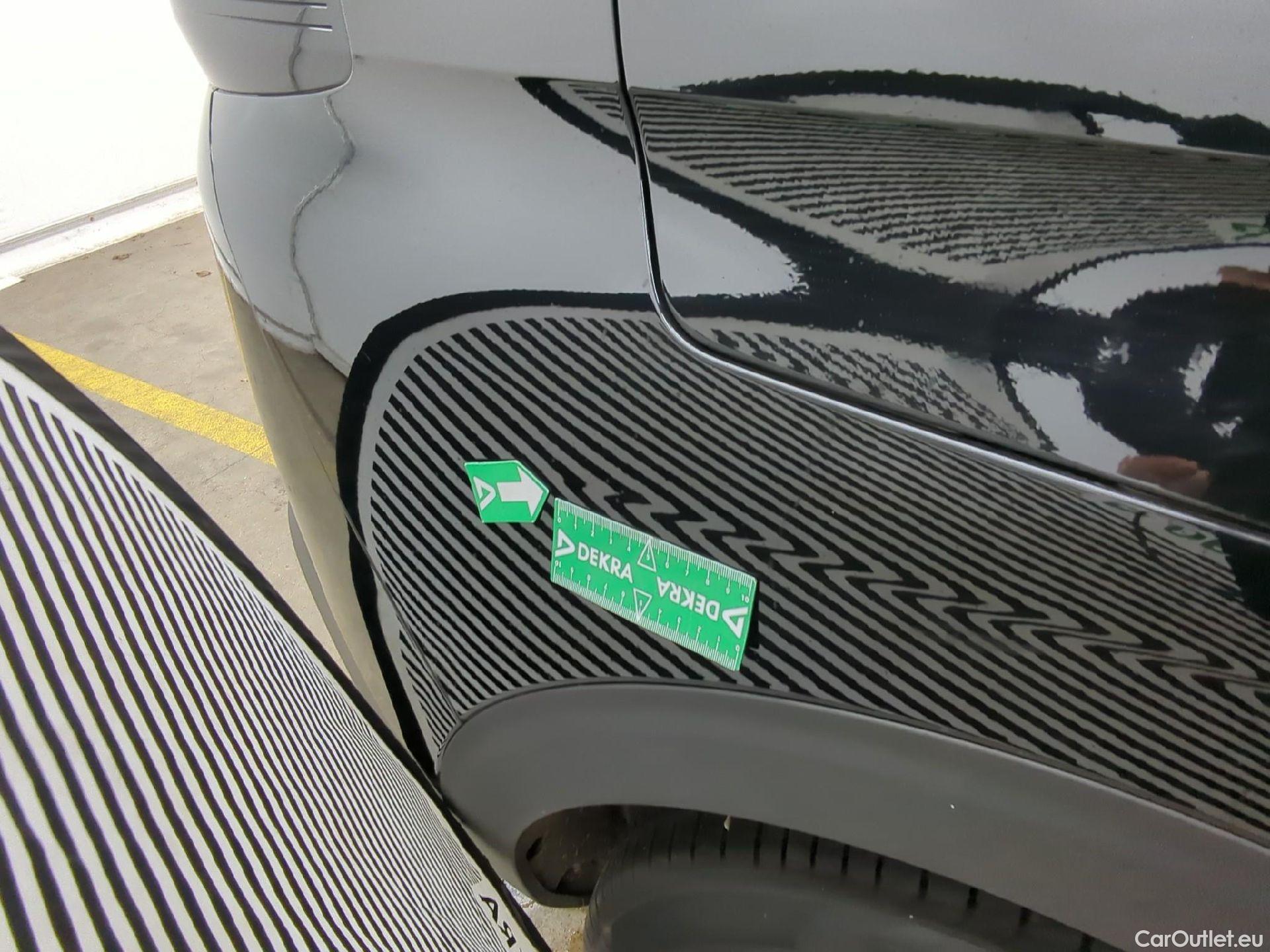  Peugeot  5008  GT 2.0 HDi 180CV BVA8 E6d #31