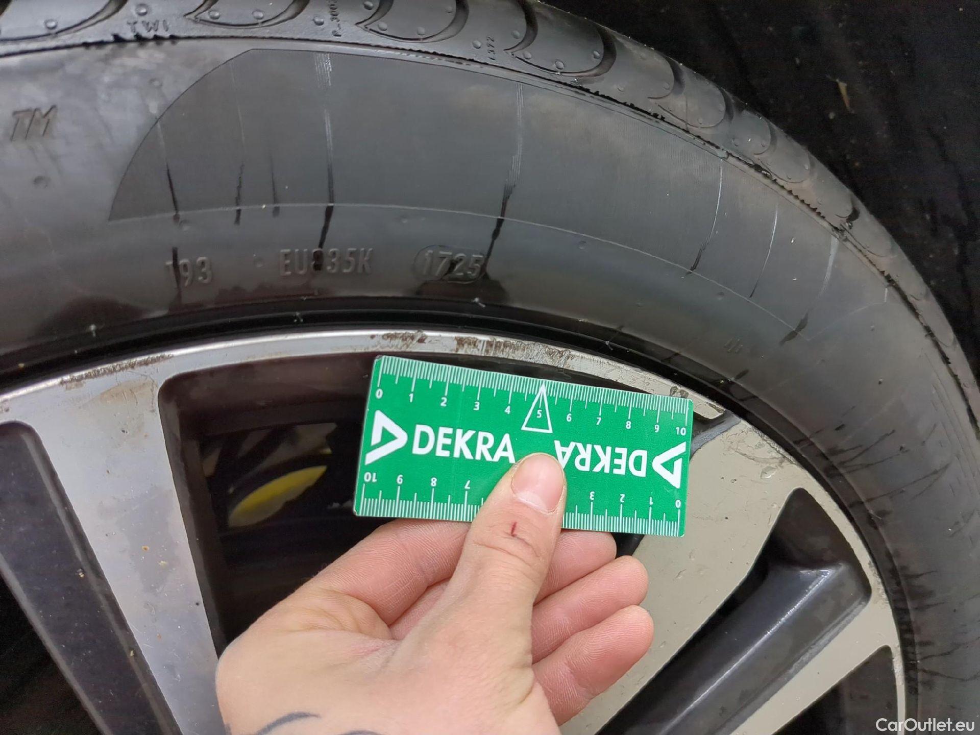  Peugeot  5008  GT 2.0 HDi 180CV BVA8 E6d #8