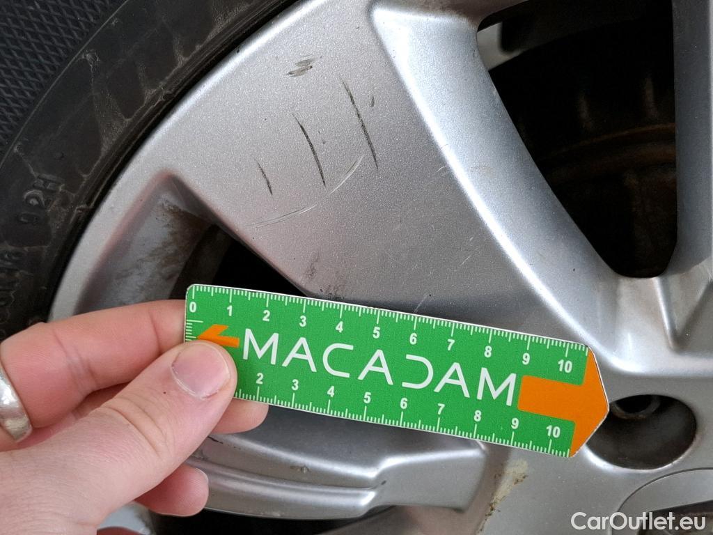  Renault  Captur  Business 1.5 dCi 90CV BVA6 E6 #38