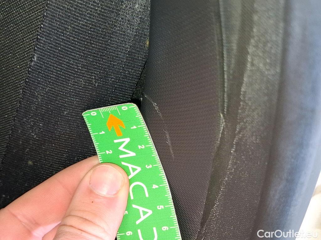  Renault  Captur  Business 1.5 dCi 90CV BVA6 E6 #59