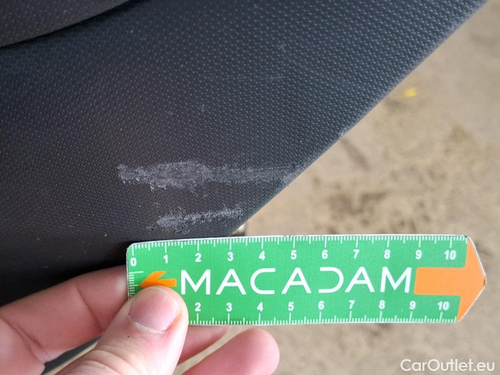  Renault  Captur  Business 1.5 dCi 90CV BVA6 E6 #48