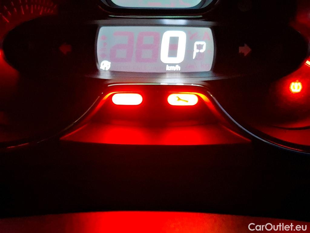  Renault  Captur  Business 1.5 dCi 90CV BVA6 E6 #95