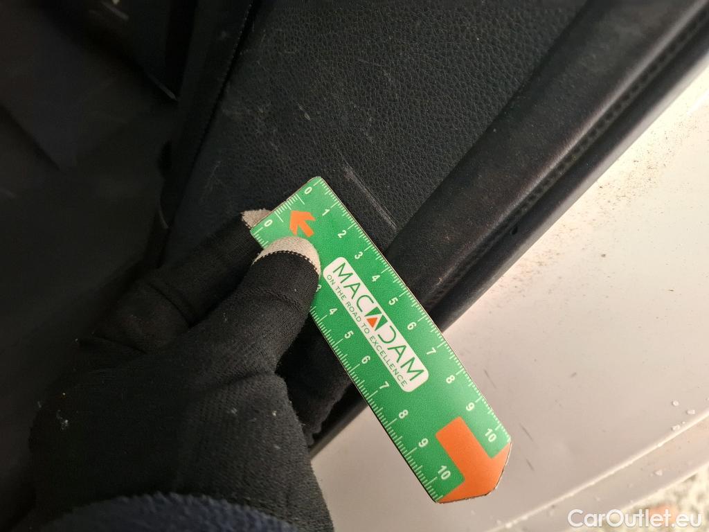  Toyota  RAV4 TOYOTA  Hybride / 2018 / 5P / SUV Hybride AWD Dynamic Business Beyond Zero #47