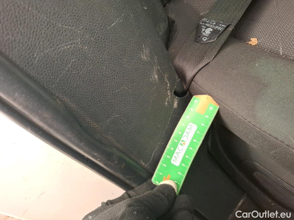  Toyota  RAV4 TOYOTA  Hybride / 2018 / 5P / SUV Hybride AWD Dynamic Business Beyond Zero #37