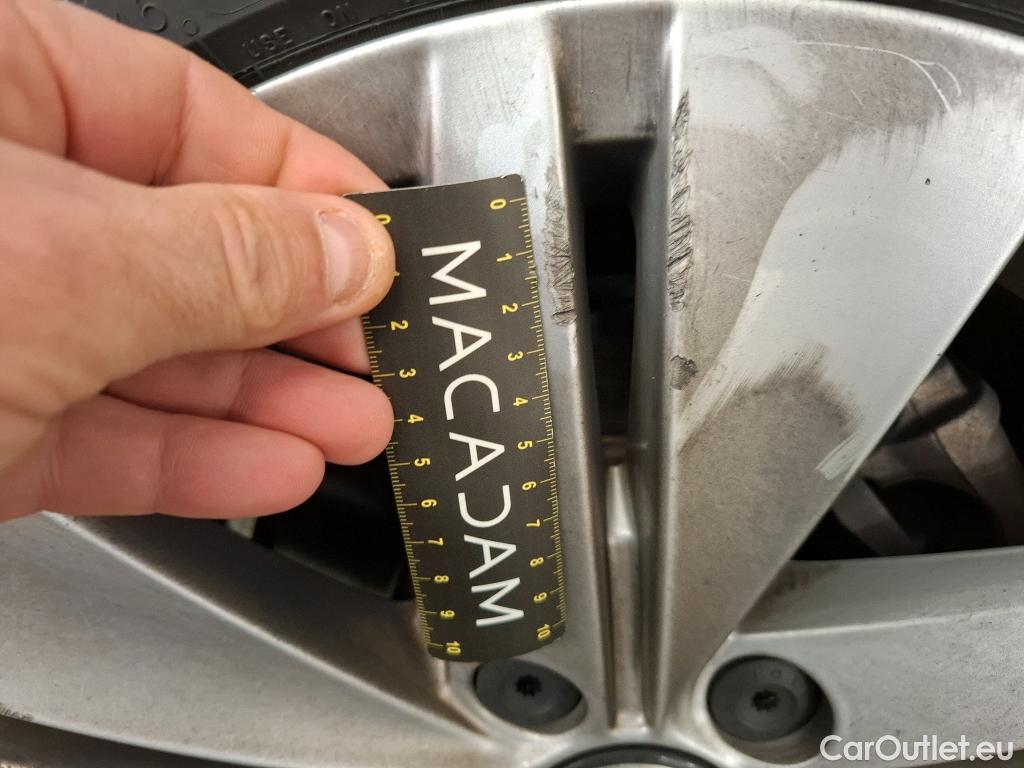  Volkswagen  Golf  VIII Berline Life Plus 2.0 TDI 115CV BVA7 E6d #3