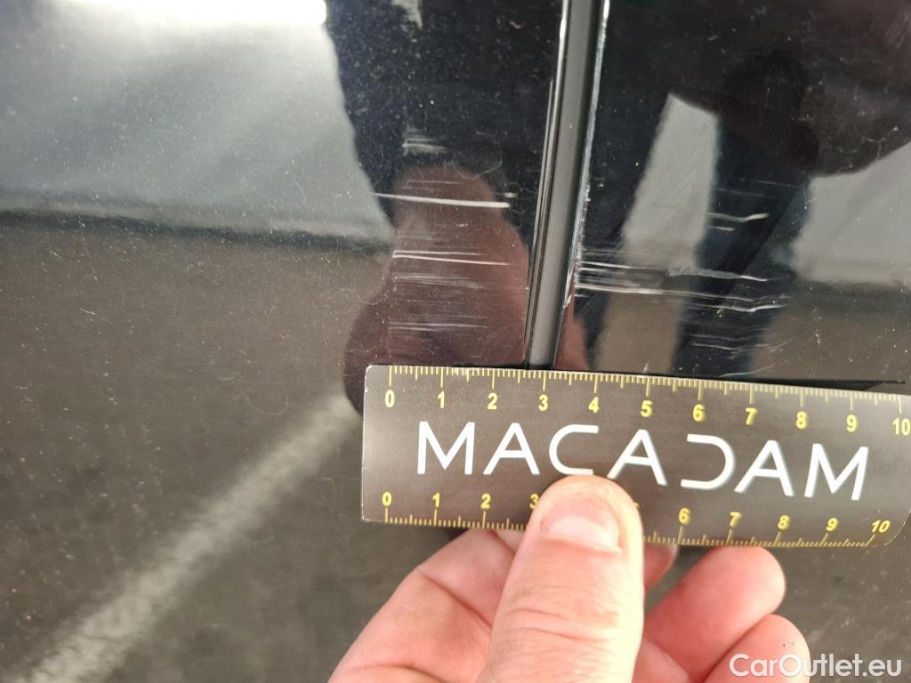  Volkswagen  Golf  VOLKSWAGEN / 2020 / 5P / Berline 2.0 TDI SCR 115 DSG7 Life Busi #26