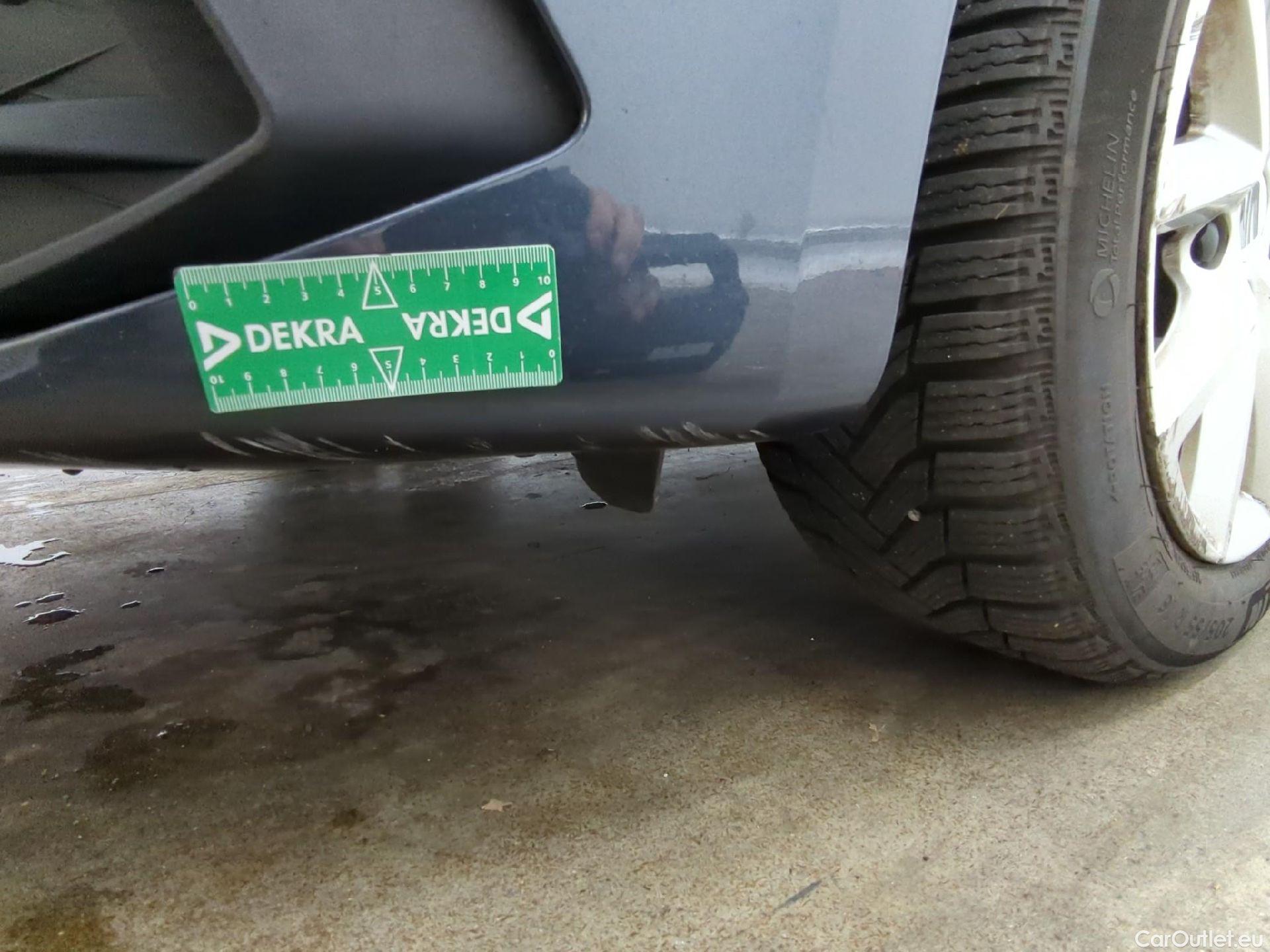  Seat  Leon SEAT  Sportstourer / 2020 / 5P / Break 1.0 eTSI 110 DSG S&S Style Business #43