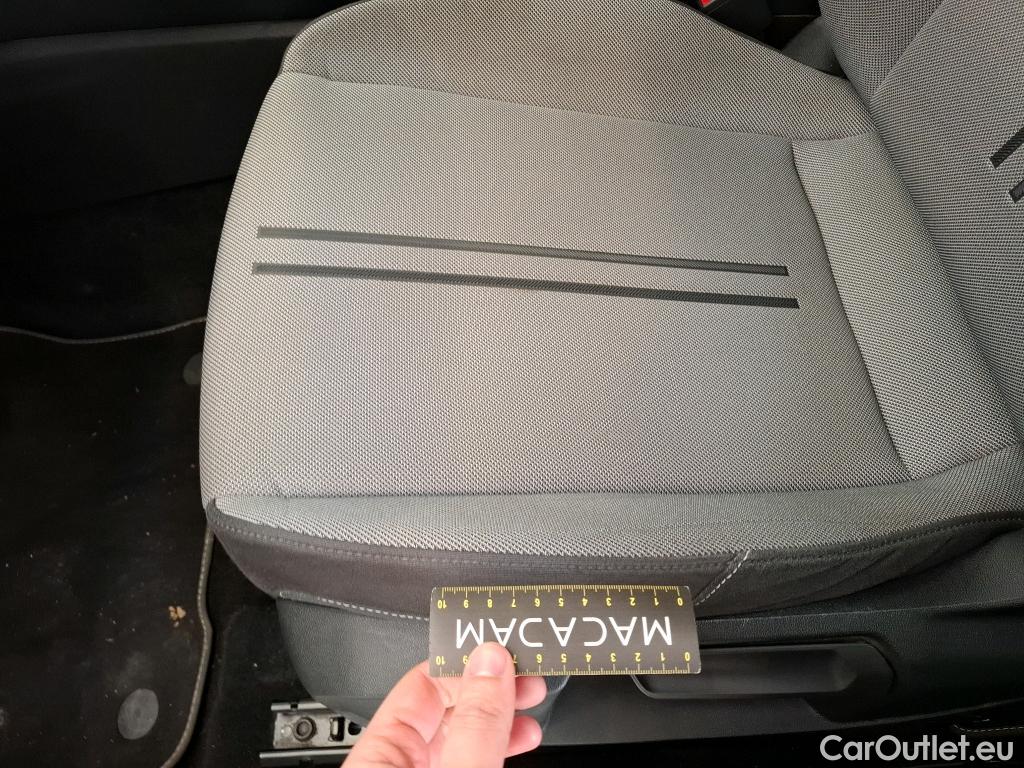  Seat  Leon SEAT  Sportstourer / 2020 / 5P / Break 2.0 TDI 150 DSG S&S Style Business #9