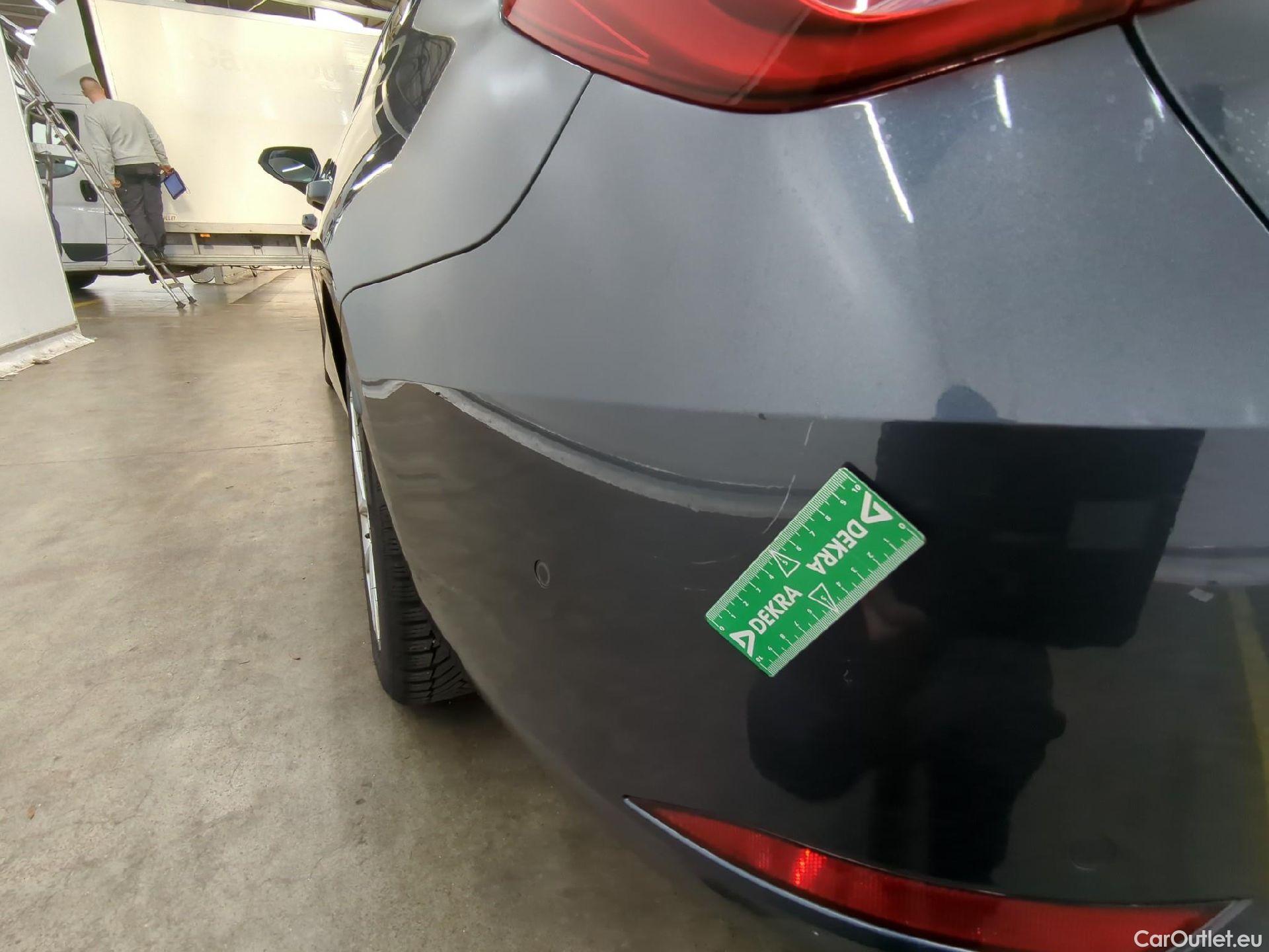  Seat  Leon SEAT  Sportstourer / 2020 / 5P / Break 1.0 eTSI 110 DSG S&S Style Business #47