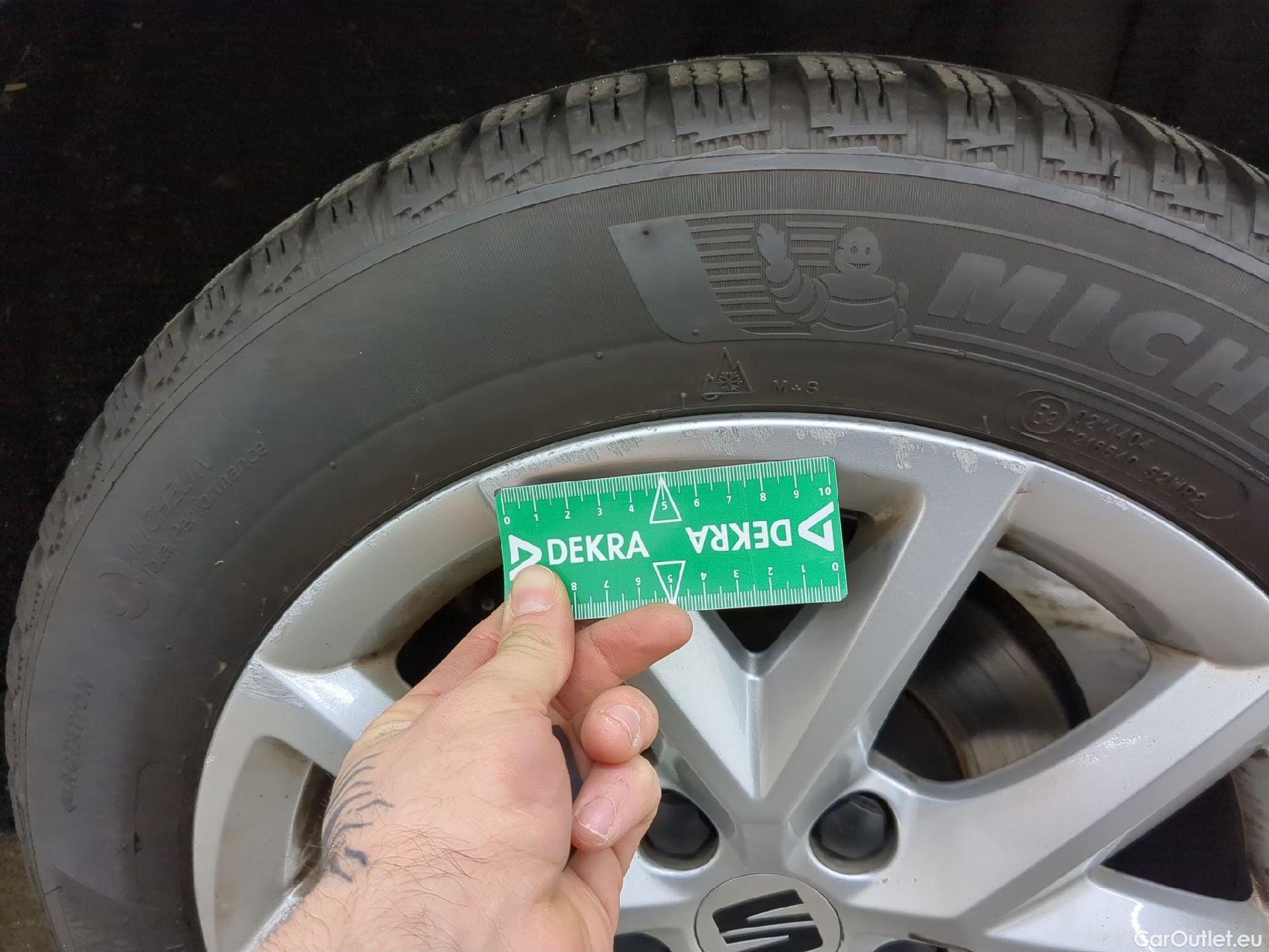  Seat  Leon SEAT  Sportstourer / 2020 / 5P / Break 1.0 eTSI 110 DSG S&S Style Business #26