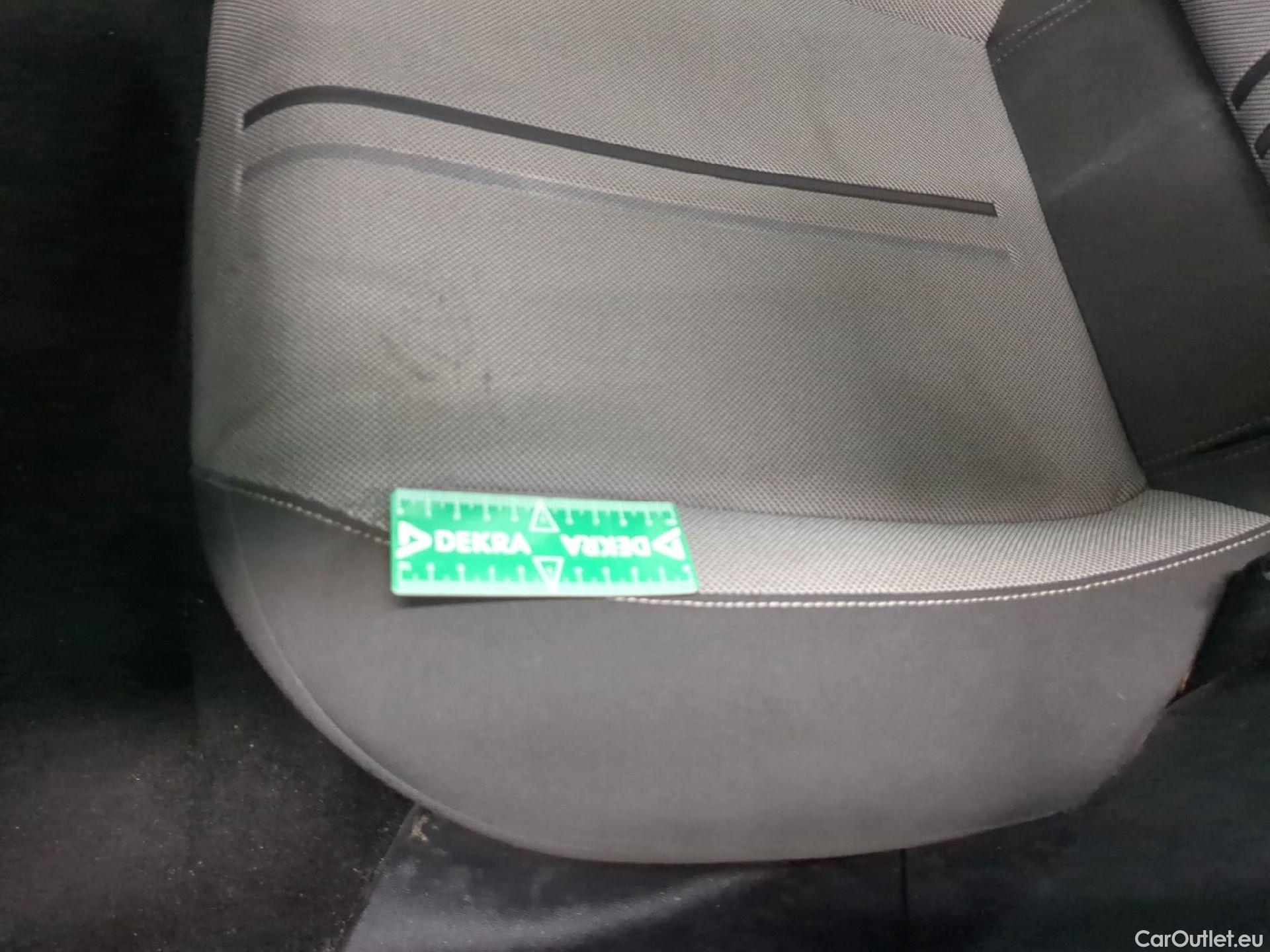  Seat  Leon SEAT  Sportstourer / 2020 / 5P / Break 1.0 eTSI 110 DSG S&S Style Business #4