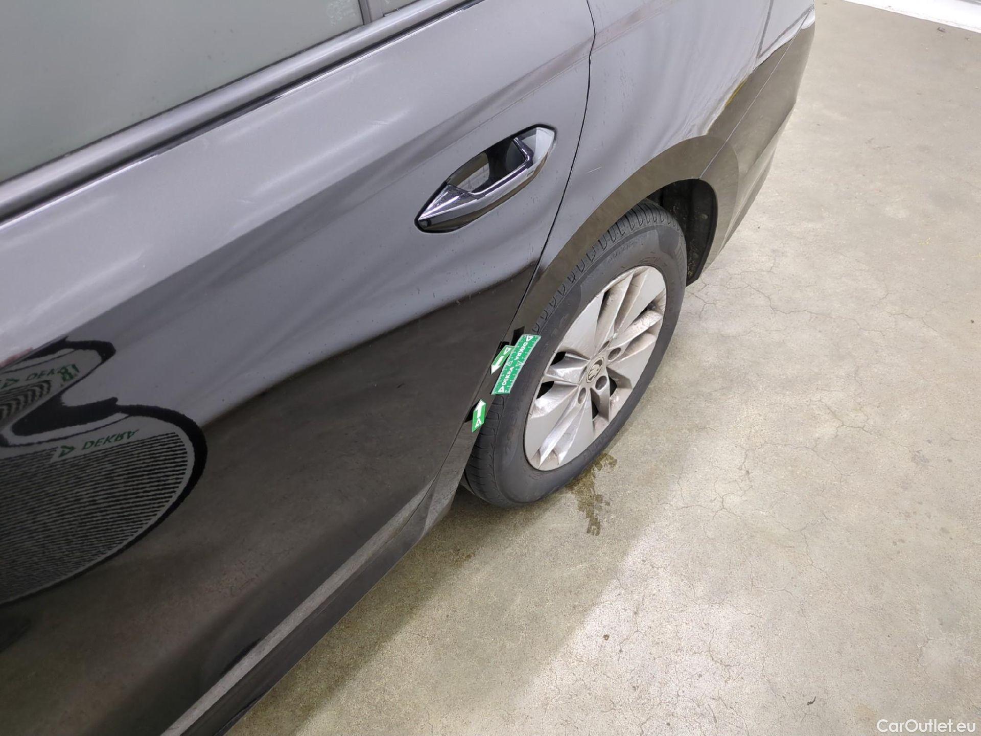  Skoda  Octavia  Break Business 2.0 TDI 115CV BVA7 E6d #38