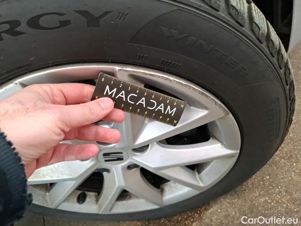  Seat  Leon SEAT  Sportstourer / 2020 / 5P / Break 2.0 TDI 150 DSG S&S Style Business #3