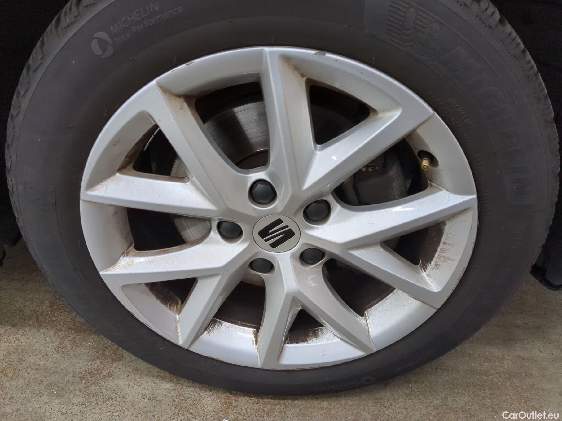  Seat  Leon SEAT  Sportstourer / 2020 / 5P / Break 1.0 eTSI 110 DSG S&S Style Business #16