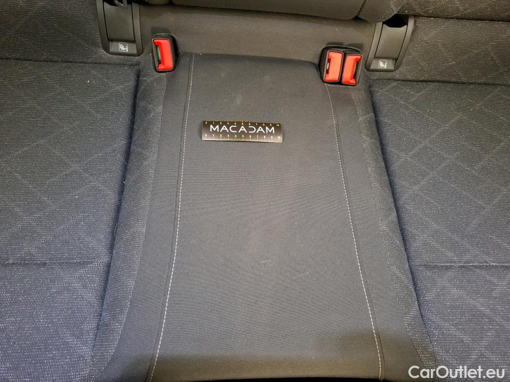  Volkswagen  Golf  VOLKSWAGEN / 2020 / 5P / Berline 2.0 TDI SCR 115 DSG7 Life Busi #12