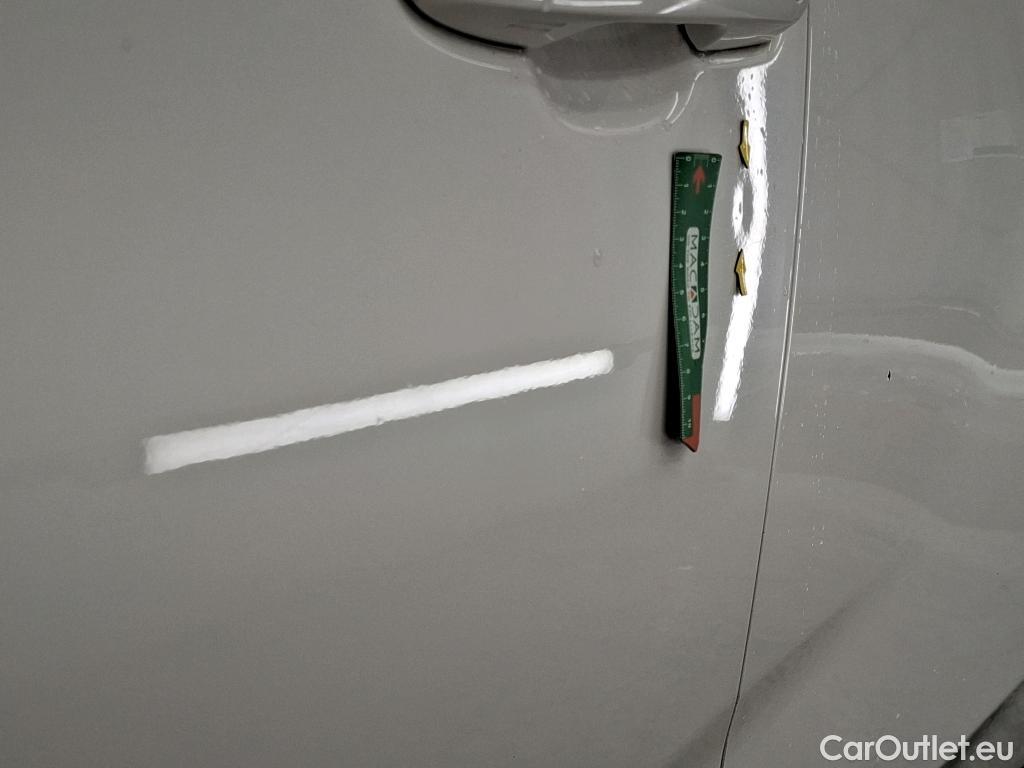  Toyota  RAV4 TOYOTA  Hybride / 2018 / 5P / SUV Hybride AWD Dynamic Business Beyond Zero #49