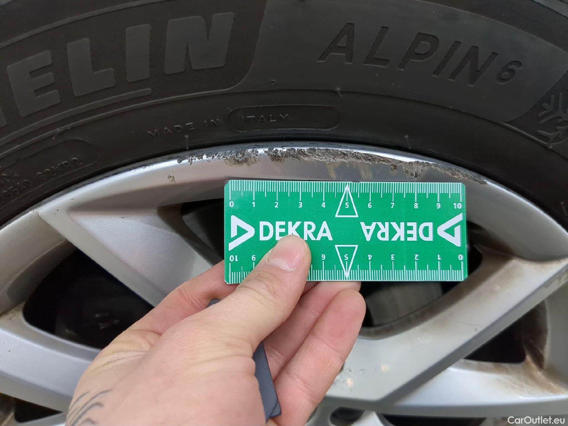  Seat  Leon SEAT  Sportstourer / 2020 / 5P / Break 1.0 eTSI 110 DSG S&S Style Business #20