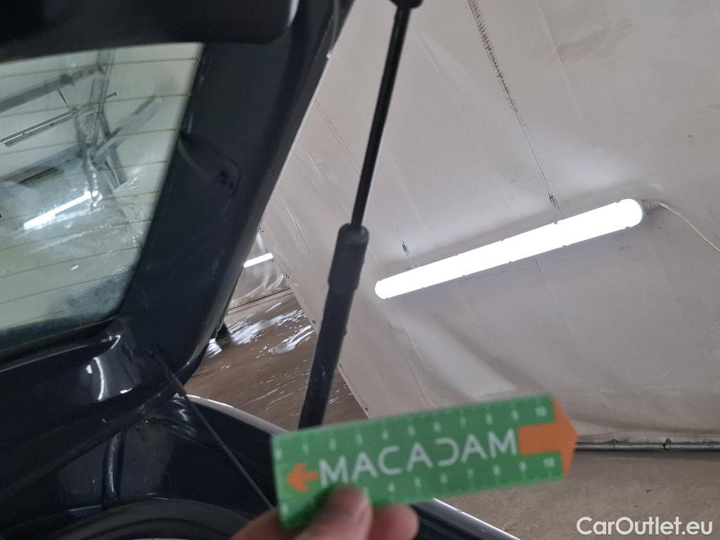  Volkswagen  Polo VOLKSWAGEN  / 2017 / 5P / Berline 1.0 TSI 95 #102