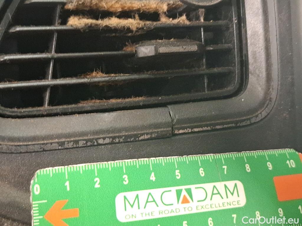  Nissan  NV400 NISSAN  / 2014 / 4P / Fourgon tôlé L2H2 2.3 dCi 165 EUVI S/S 3t5 N-Connecta #64