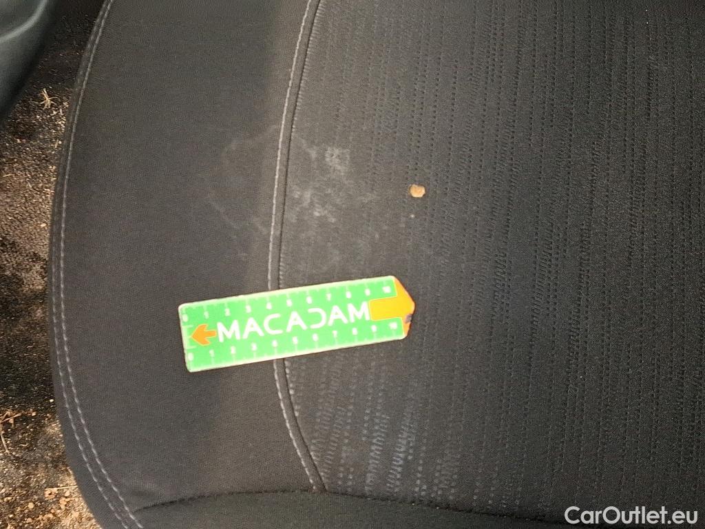  Peugeot  208  Affaire Premium 1.5 HDi 100CV BVM5 E6dT #2