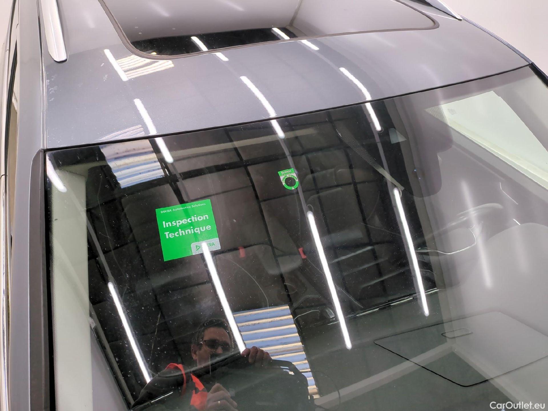  Volkswagen  Tiguan VOLKSWAGEN  Allspace / 2017 / 5P / SUV 1.5 TSI 150 EVO DSG7 Carat Exclusive #48